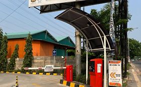 Apartemen Riverview Tower Mahakam By Uvrooms